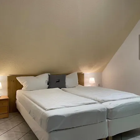 In Elend, Cleaning Included * Elend